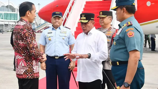 Jokowi di Kualanamu