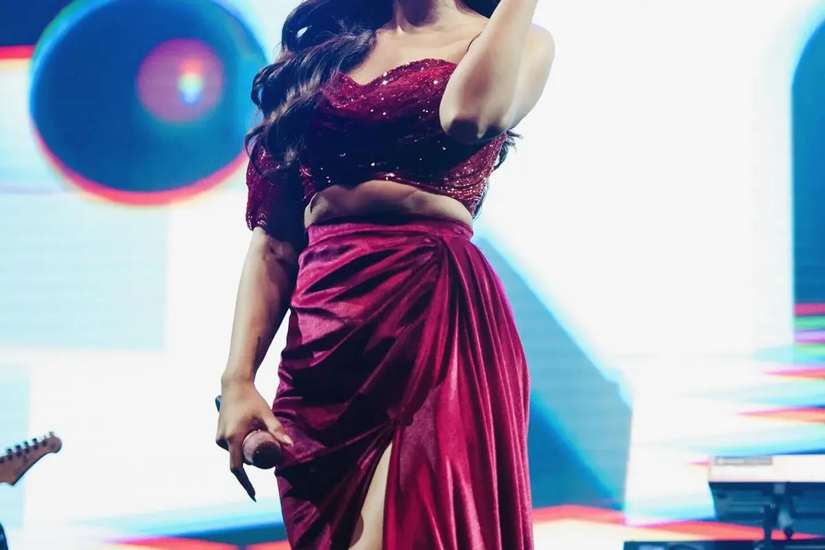 Pesona Duo Diva Lyodra Ginting dan Marion Jola Tampil Bareng Dewa19, Disebut Jadi The Next Maha Dewi dengan Dress Merah Putih