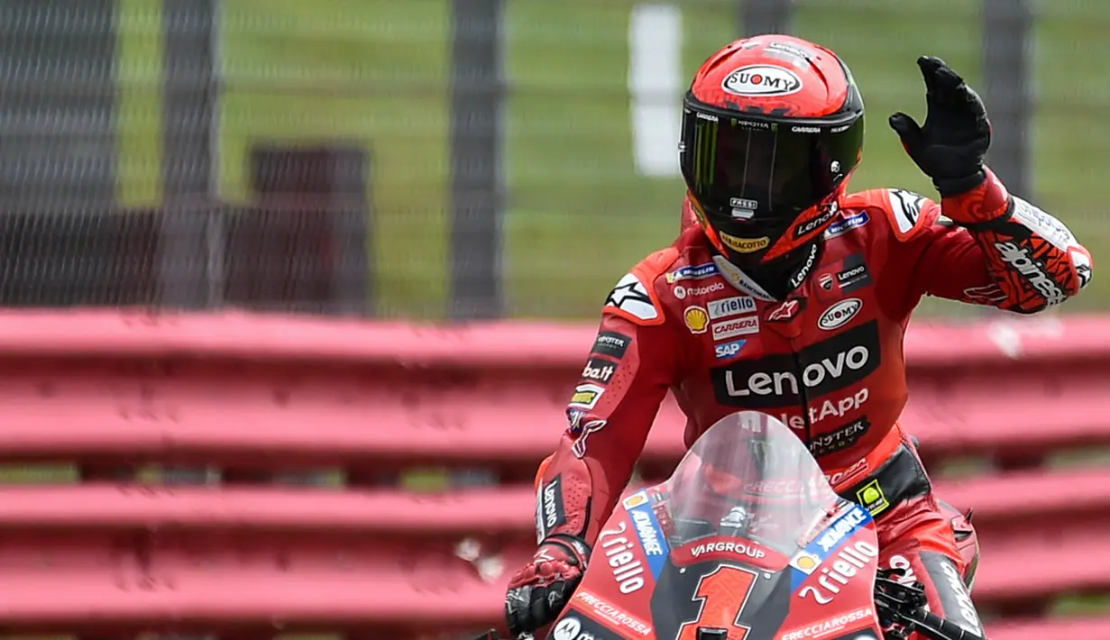 Sementara itu sejumlah pembalap gagal meraih poin dalam balapan kali ini. Di antaranya Marco Bezzecchi, Marc Marquez, dan Alex Marquez, Joan Mir. (AP Photo/Rui Vieira)
