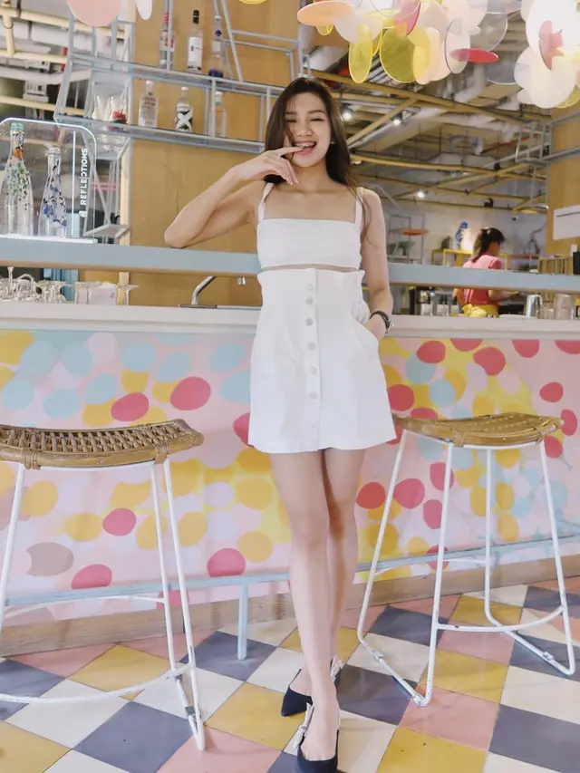 7 Potret Shakilla Astari Kakak Shafa Harris yang Cantik Mempesona