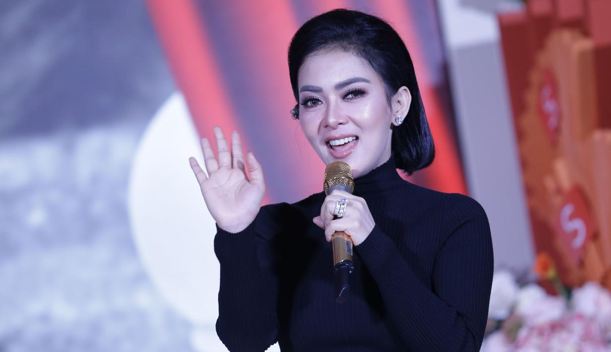 Dikenal Kaya Raya, Ini Usaha Syahrini Selain Penyanyi - Entertainment