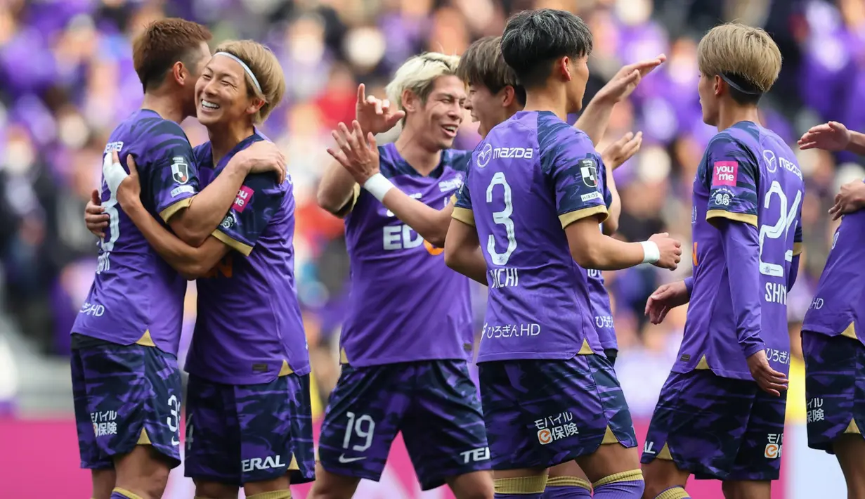 Persaingan panas masih berlanjut di kompetisi J1 League 2024 hingga pekan terakhir. Vissel Kobe, Sanfrecce Hiroshima, dan Mechida Zelvia menjadi tiga klub yang secara matematis masih punya kans menjadi kampiun J1 League. (Dok. J.League)