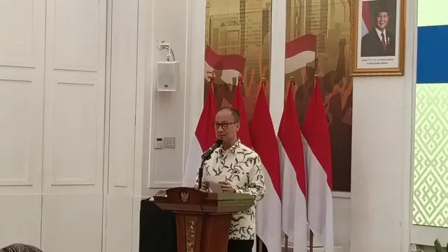 Menperin Agus Gumiwang Kartasasmita saat acara penandatanganan nota kesepahaman dengan Airbus Asia Pacific di Kantor Kementerian PPN/Bappenas, Jakarta, Rabu (6/5/2026). (Foto: Liputan6.com/Maulandy R)