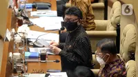 Menteri Pendayagunaan Aparatur Negara dan Reformasi Birokrasi (PANRB) Tjahjo Kumolo mengikuti rapat kerja dengan Komisi II DPR di Kompleks Parlemen, Senayan, Jakarta, Rabu (24/3/2021). Rapat kerja tersebut membahas rekrutmen CPNS tahun 2021. (Liputan6.com/Angga Yuniar)