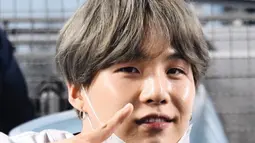 Suga bersama member BTS yang lain sudah berada di LA sejak penghargaan Billboard pada minggu lalu. (Liputan6.com/twitter/Dodgers )