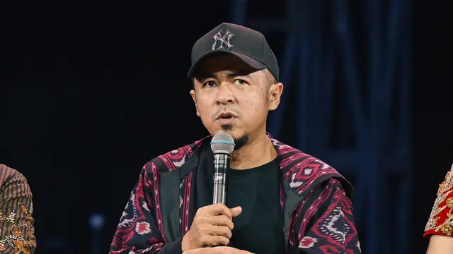 Rusmedie Agus dalam konferensi pers Pagelaran Sabang Merauke 2026 di Indonesia Arena, Senayan, Jakarta, Jumat (21/8/2026). (dok Pagelaran Sabang Merauke)