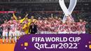 Sejumlah pemain dan pelatih Kroasia merayakan kegembiraan setelah pengalungan medali peringkat ketiga Piala Dunia 2022 di Khalifa International Stadium, Minggu (18/12/2022). (AP Photo/Hassan Ammar)