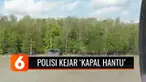 Petugas Direktorat Polisi Air dan Udara Polda Bangka Belitung mengejar ‘kapal hantu’, sebuah kapal cepat yang diduga menyelundupkan barang ilegal.