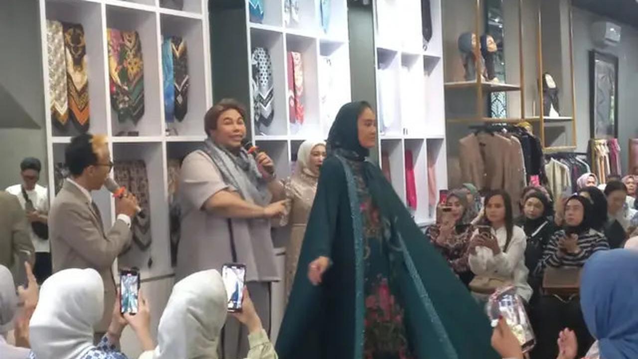 Ivan Gunawan Hadirkan Koleksi Raya 2025, Tampil Mewah Ala Kerajaan Eropa
