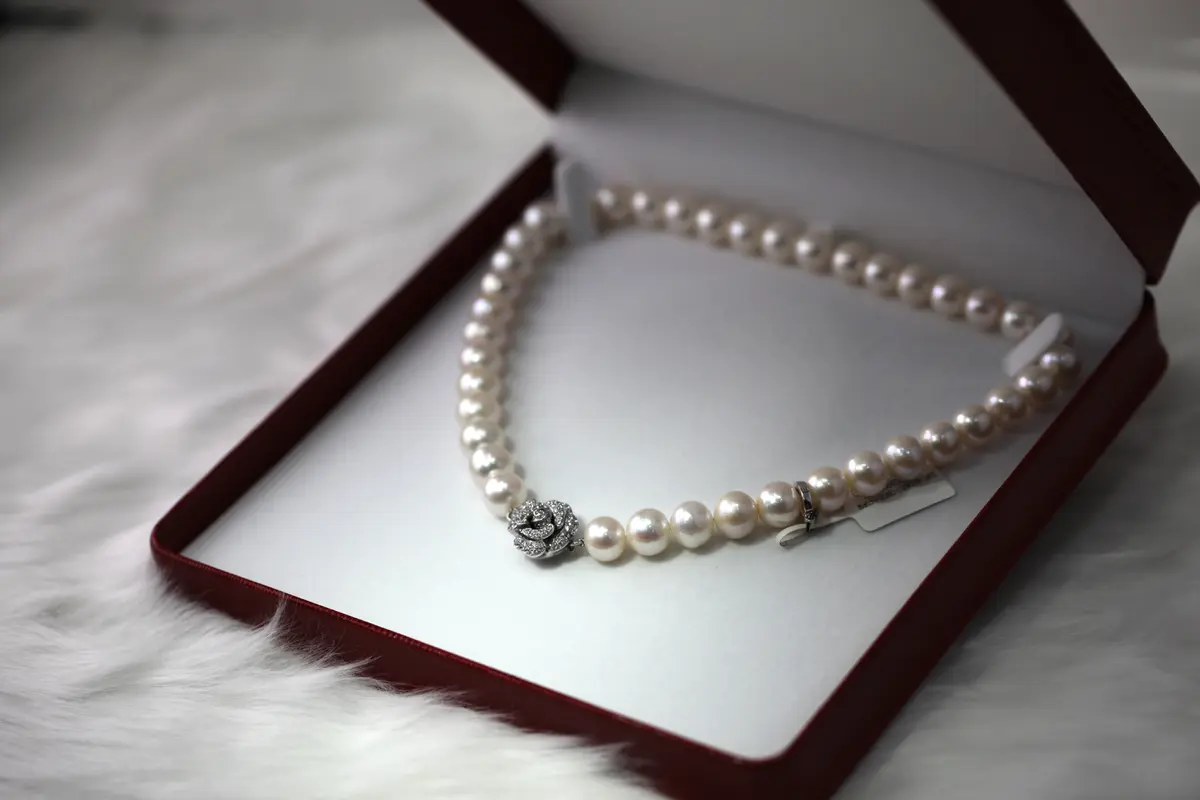 Mimpi Kalung Emas