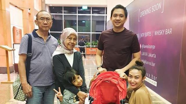 Ayu Dewi (Foto: Instagram)