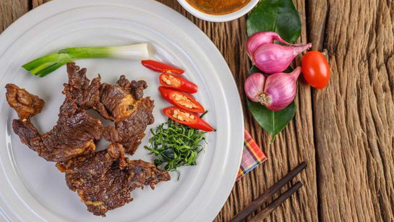 ilustrasi hidangan dendeng balado