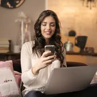 online shopping | pexels.com/@olly