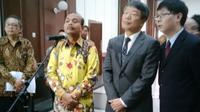 Menteri Pembangunan Nasional dan Reformasi Republik Rakyat China Xu Shaoshi menemui Menteri Perencanaan Pembangunan Nasional (PPN)/Kepala Bappenas Adrinof Chaniago. (Foto: Ilyas istianur/Liputan6.com).