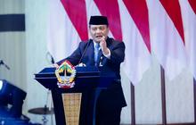 VIDEO: Kocak Gaya Pidato Gubernur Jateng Ahmad Luthfi Miringkan Peci: Saya Statusnya Duda