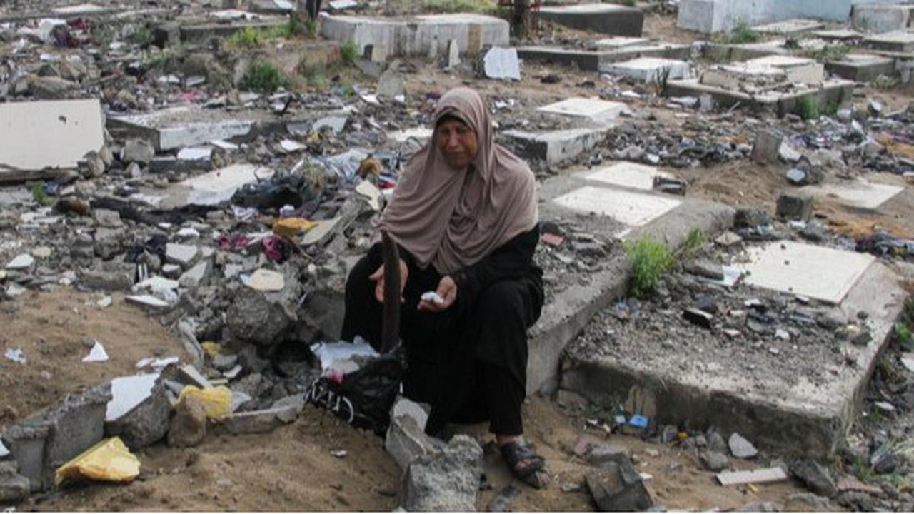 Israel Hancurkan Banyak Pemakaman Di Gaza, Kuburan Digali dan Mayat Dicuri