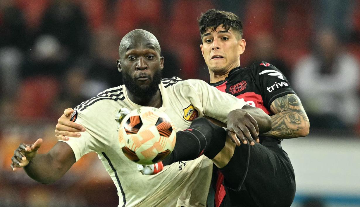 Namun, tim tuan rumah Bayer Leverkusen bangkit dan mengejar ketertinggalan. (INA FASSBENDER/AFP)