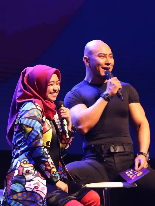 Selebgram yang memiliki banyak video kocak di dunia online itu membagikan pengalamannya. Bagi adik dari aktris Oki Setiana Dewi ini, ini pengalaman pertamanya jadi pembicara. (Bambang E Ros/Bintang.com)