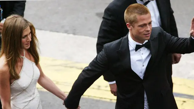 [Bintang] Brad Pitt dan Jennifer Aniston