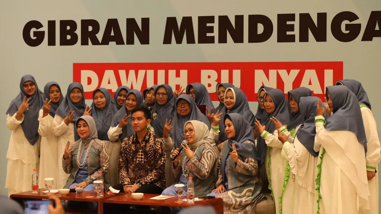 Kegiatan "Gibran Mendengar Dawuh Bu Nyai"  di hotel Harris Solo, Jumat (5/1/2024).