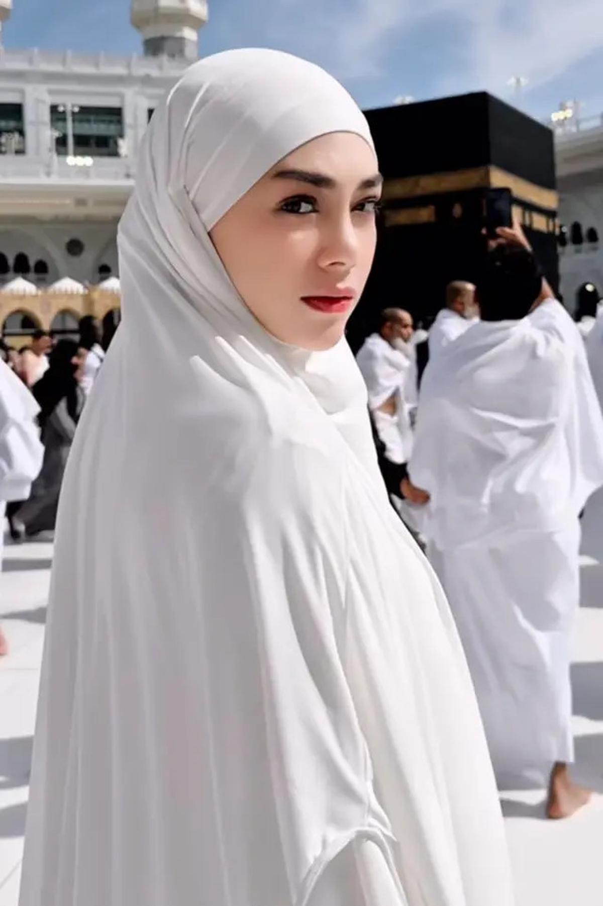 8 Artis ke Tanah Suci Usai Mualaf, Ruben Onsu Siap Tunaikan Haji Tahun Ini