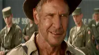 Aktor senior Harrison Ford dalam Indiana Jones and the Kingdom of the Crystal Skull. (hitfix.com)