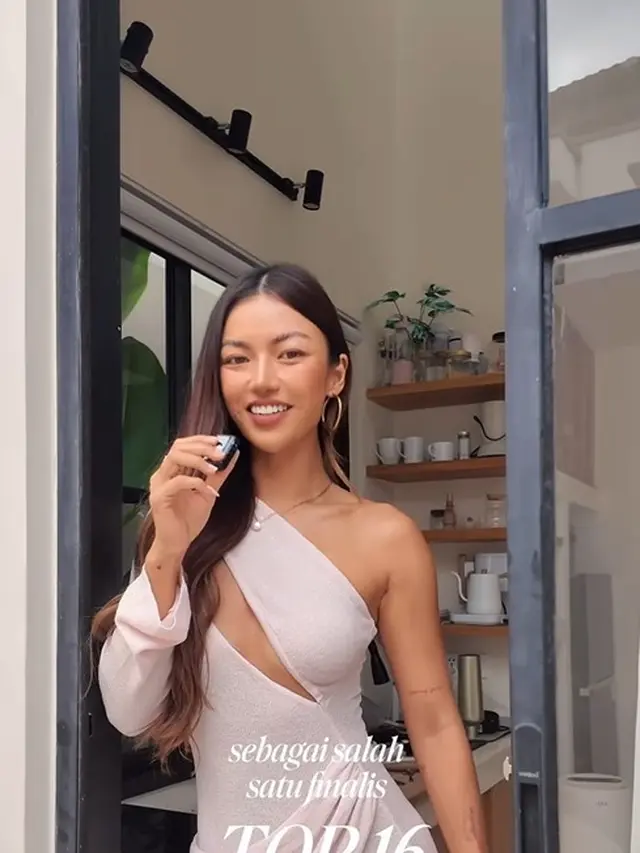 Potret Sanly Liu selama Ajang Miss Universe Indonesia 2025