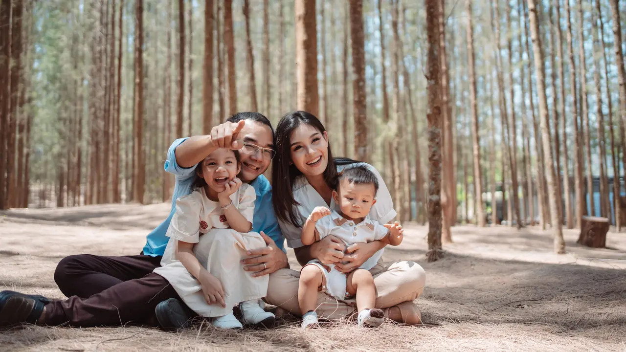 keluarga januari pola asuh green living