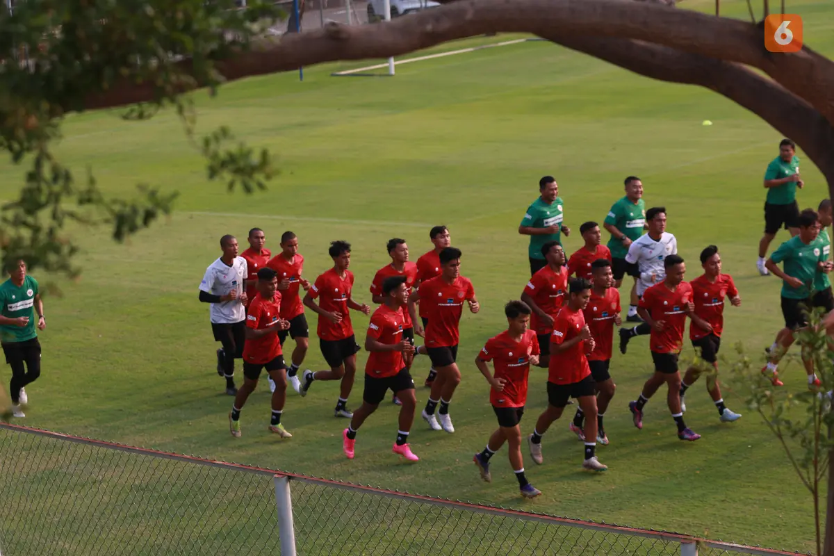 Foto: Timnas Indonesia U-23 Gelar Latihan Perdana untuk Piala AFF U-23, 6 Pemain Belum Bergabung