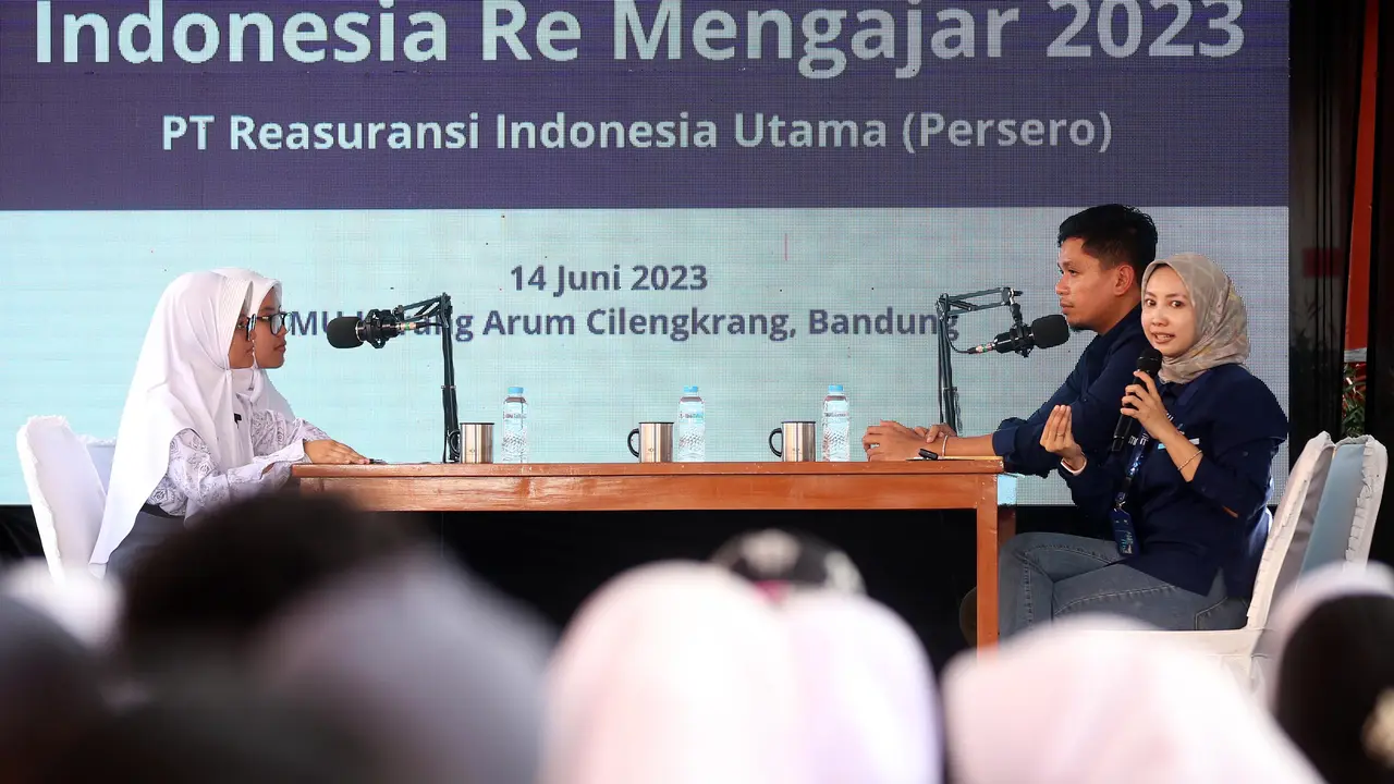 Direktur Manajemen Risiko, Kepatuhan, SDM dan Corporate Secretary Indonesia Re, Robbi Y Walid. (Dok Indonesia Re)