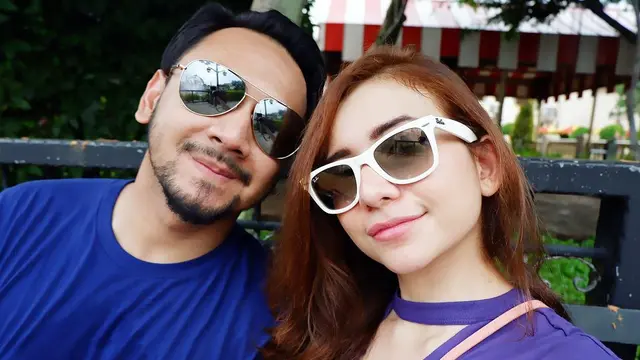 7 Pesona Rizkina, Kakak Rizky Nazar yang Curi Perhatian