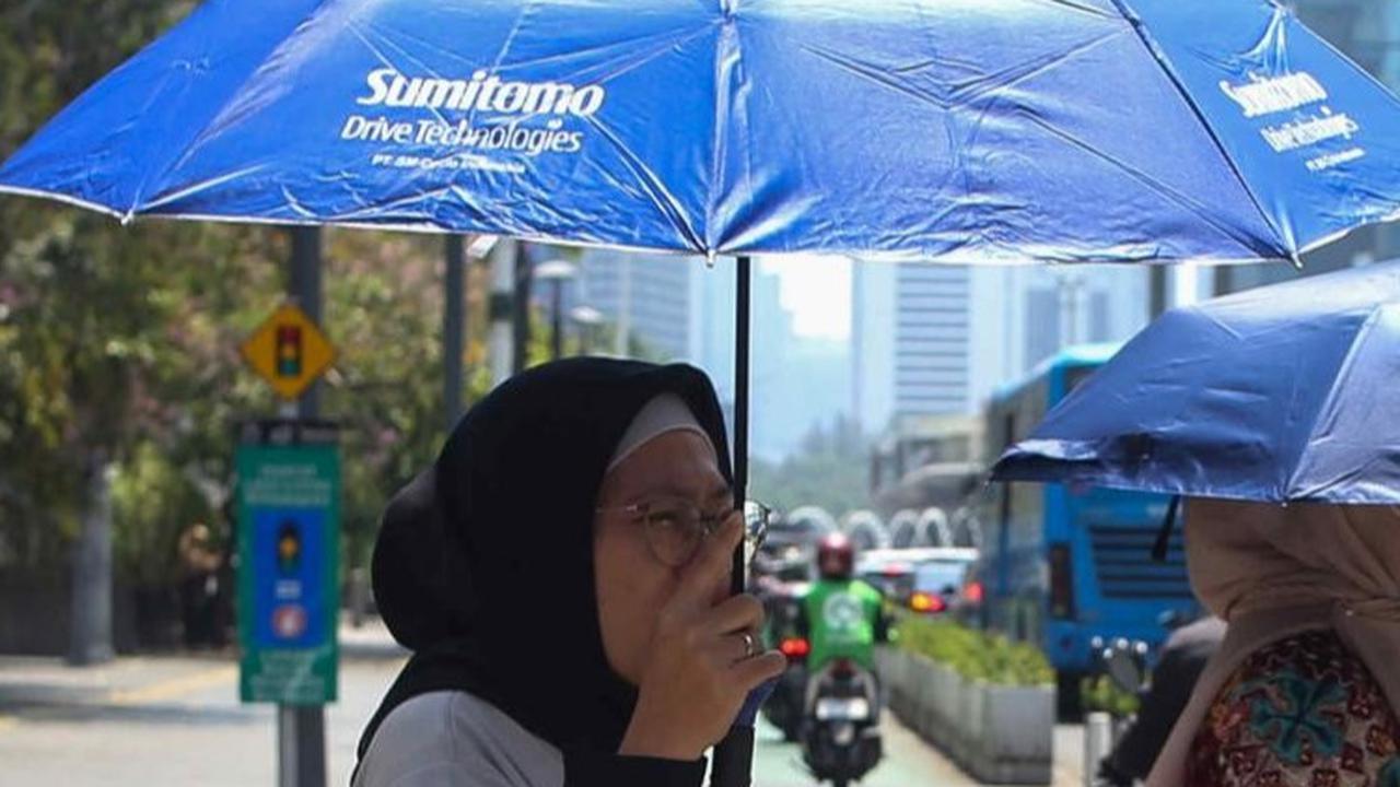 Panas Terik Melanda Jabodetabek di Tengah Musim Hujan, Ini Penjelasan Pakar Meteorologi