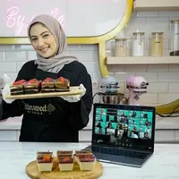 Simak bagaimana founder Bittersweet by Najla dan founder dari PVRA mempertahankan bisnisnya ditengah tren yang telah redup. (Foto: Instagram.com/alabisyir).