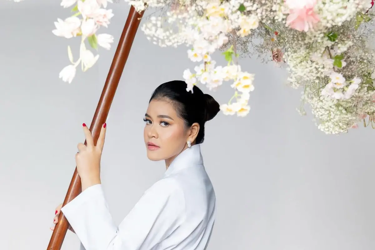 Bak Bunga yang Mekar di Usia 35 Tahun, Kahiyang Ayu Rayakan Ulang Tahun dengan Gaya Effortless Chic
