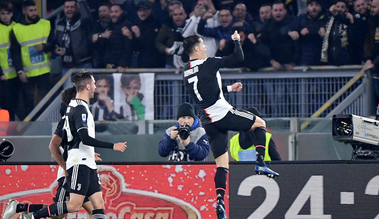 Juventus. Bersama Juventus selama 3 musim mulai 2018/2019 hingga 2020/2021, Cristiano Ronaldo mampu mencetak 101 gol dan 22 assist dari total 134 laga di semua ajang kompetisi. Ia masih sempat bermain 1 kali bersama Juventus di awal musim 2021/2022. (AFP/Albeto Pizzoli)