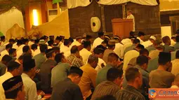 Citizen6, Surabaya: Dalam Jelang buka buka bersama tersebut selain dihibur dengan penampilan Grup Hadrah Kobangdikal, ceramah juga di isi dengan hikmah puasa yang disampaikan KH. Drs. Imam Chambali. (Pengirim: Penkobangdikal).