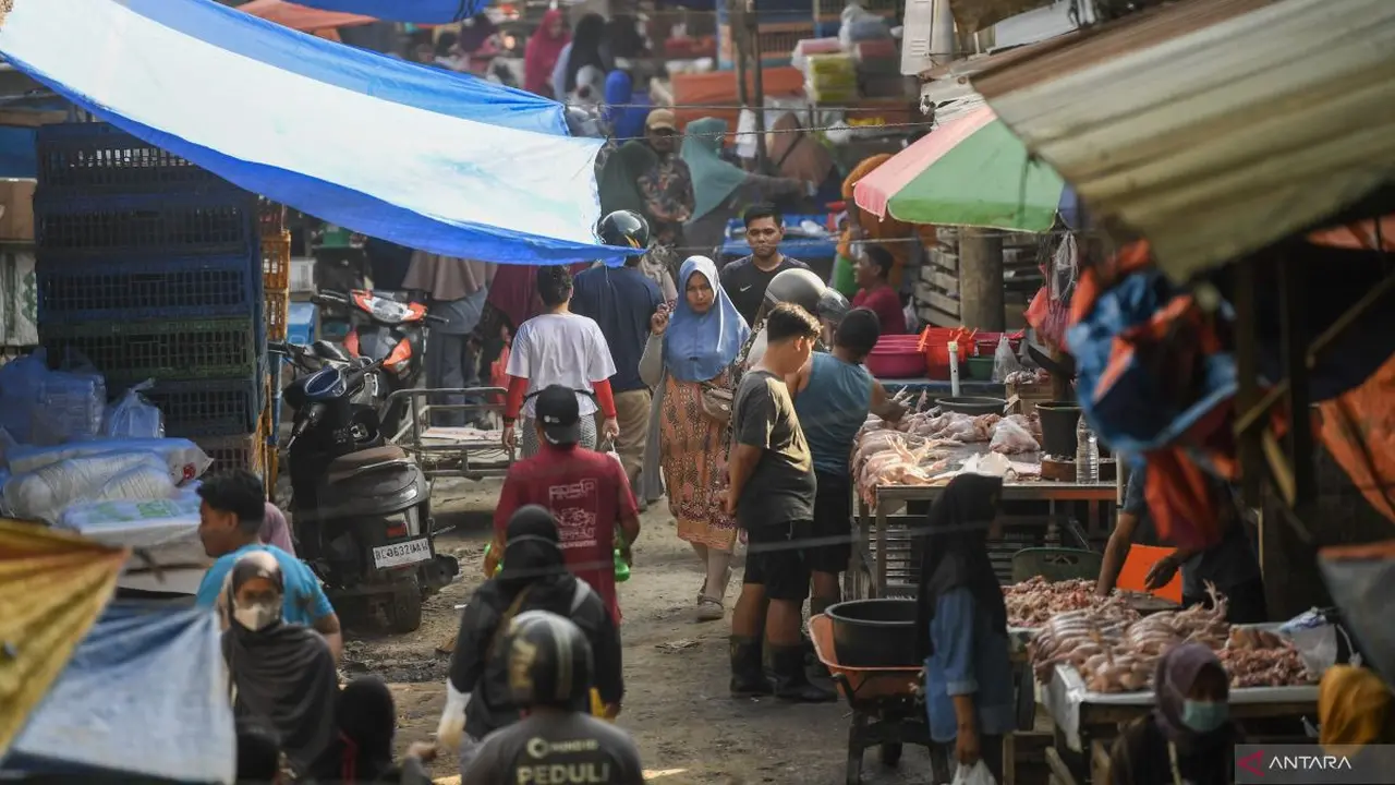 Aktivitas pelaku UMKM di pasar pagi Aceh Tamiang