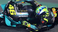 Pembalap Petronas Yamaha SRT, Valentino Rossi. (KARIM JAAFAR / AFP)