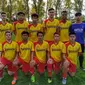 Dennish Diaz Himawan (tiga dari kiri baris kedua), pemain Vamos Indonesia yang tampil di Palencia, Spanyol (Instagram PalenciaFootballAcademy)