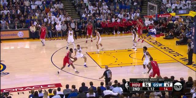 VIDEO: Aksi James Harden dengan 10 Assist Saat Hadapi Warriors