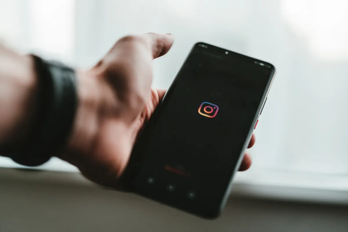 Jadi Modus Penipuan Terbaru, Pahami Risiko Berbagi Data Pribadi Lewat Fitur Add Yours Instagram