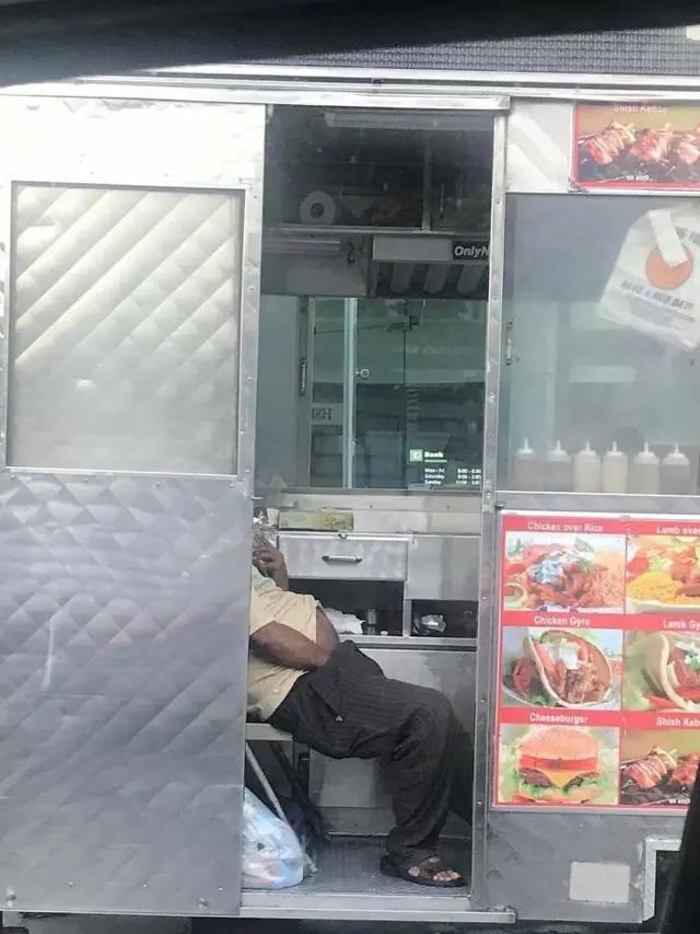 10 Hal yang Terjadi di Dapur Restoran Ini Bikin Enggak Nafsu Makan