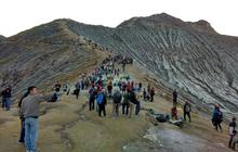 Viral Wanita Asal China Terjatuh ke Jurang Kawah Ijen, Berapa Harga Tiket Masuknya?