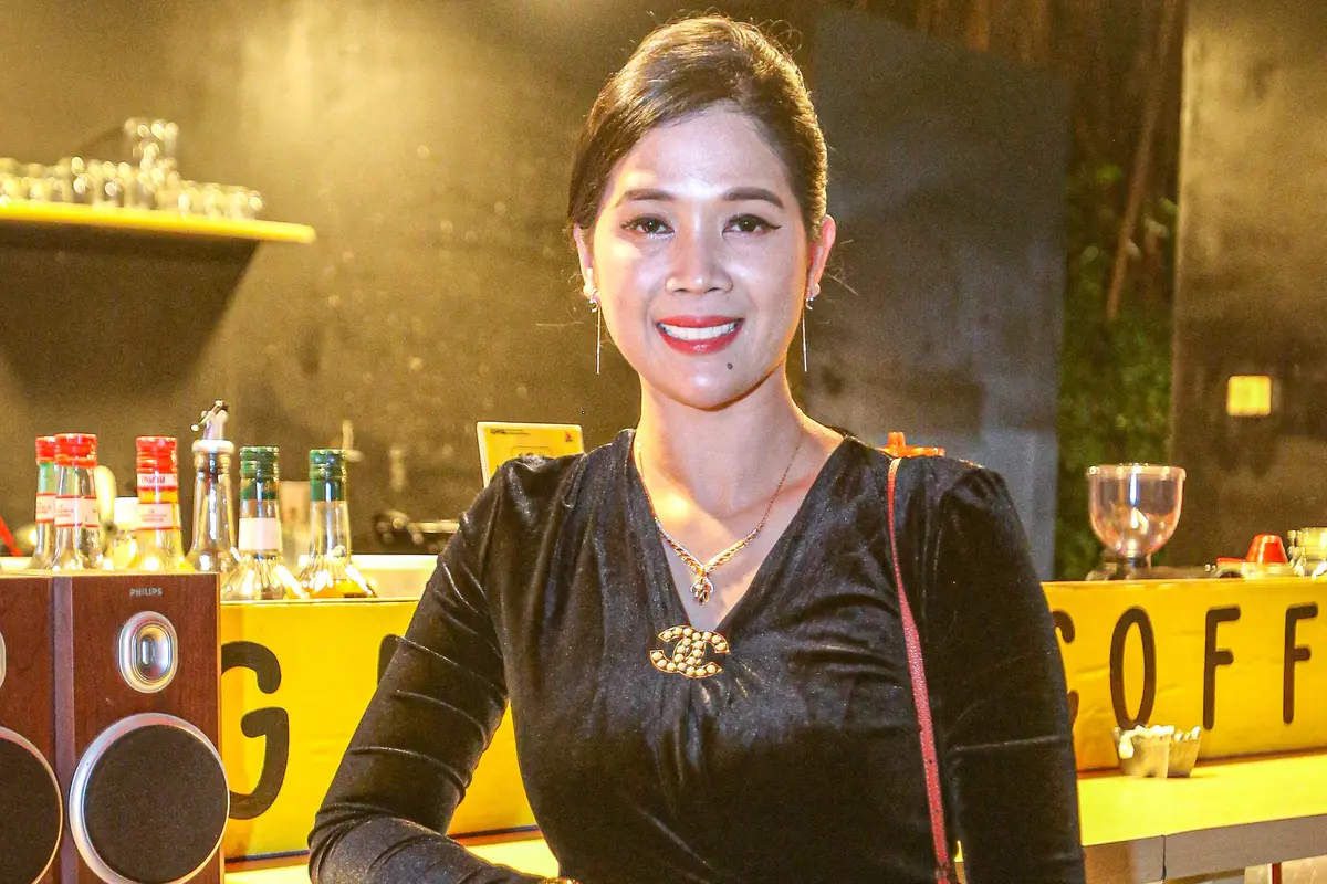 Meski Sudah Sukses, Novita Emilda Tetap Kejar Ilmu Hingga Menjadi Doktor
