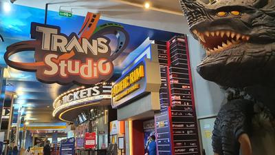 5 Wahana Seru di Trans Studio yang Bikin Liburan Keluarga Makin Berkesan