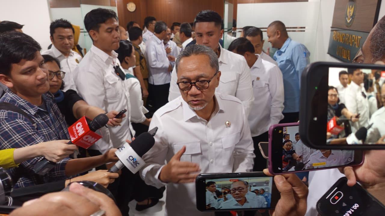 33,2 Juta Keluarga Dapat Beras Gratis 30 Kg Sebelum Desember
