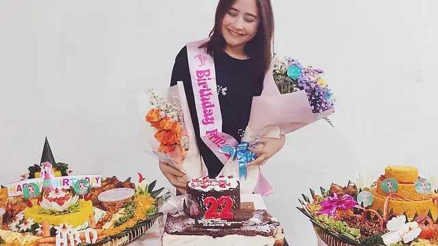Prilly Latuconsina