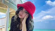 Aktris muda penuh talenta, Yoriko Angeline mengawali karier sebagai seorang penyanyi yang tergabung dalam grup vokal Teenebelle. Di usianya yang masih muda ini perkembagan kariernya pun sangat pesat, dan sudah banyak membintangi film maupun serial. Meski dalam karier aktingnya ini ia belum cukup banyak tampil di layar kaca saat berperan dalam sinetron. (Liputan6.com/IG/@yorikooangln_)