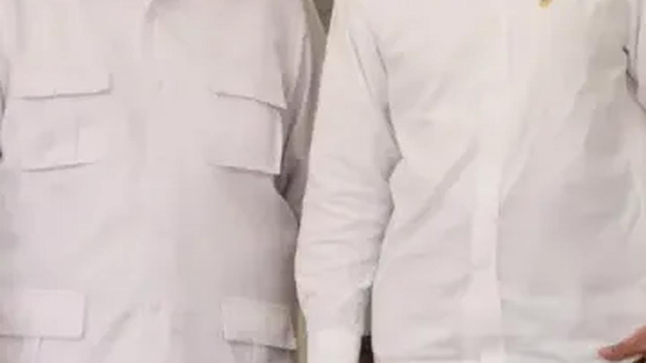 Prabowo menyampaikan kepada semua pihak agar dalam mengabdi kepada negara jangan menggunakan perasaan pribadi dan ego. Tidak ada juga soal suka dan tidak suka.