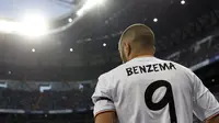 Karim Benzema (mirror)